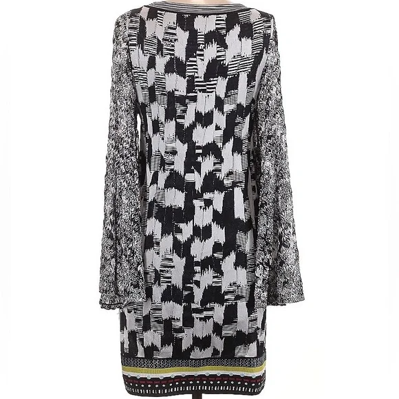 Missoni Graphic Knit Dress with Bell Sleeves and Elastic Hem - Picture 2 of 4